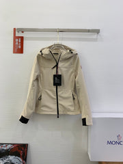 Women's Moncler Zumeles Waterproof Short Jacket - Stylish & Functional