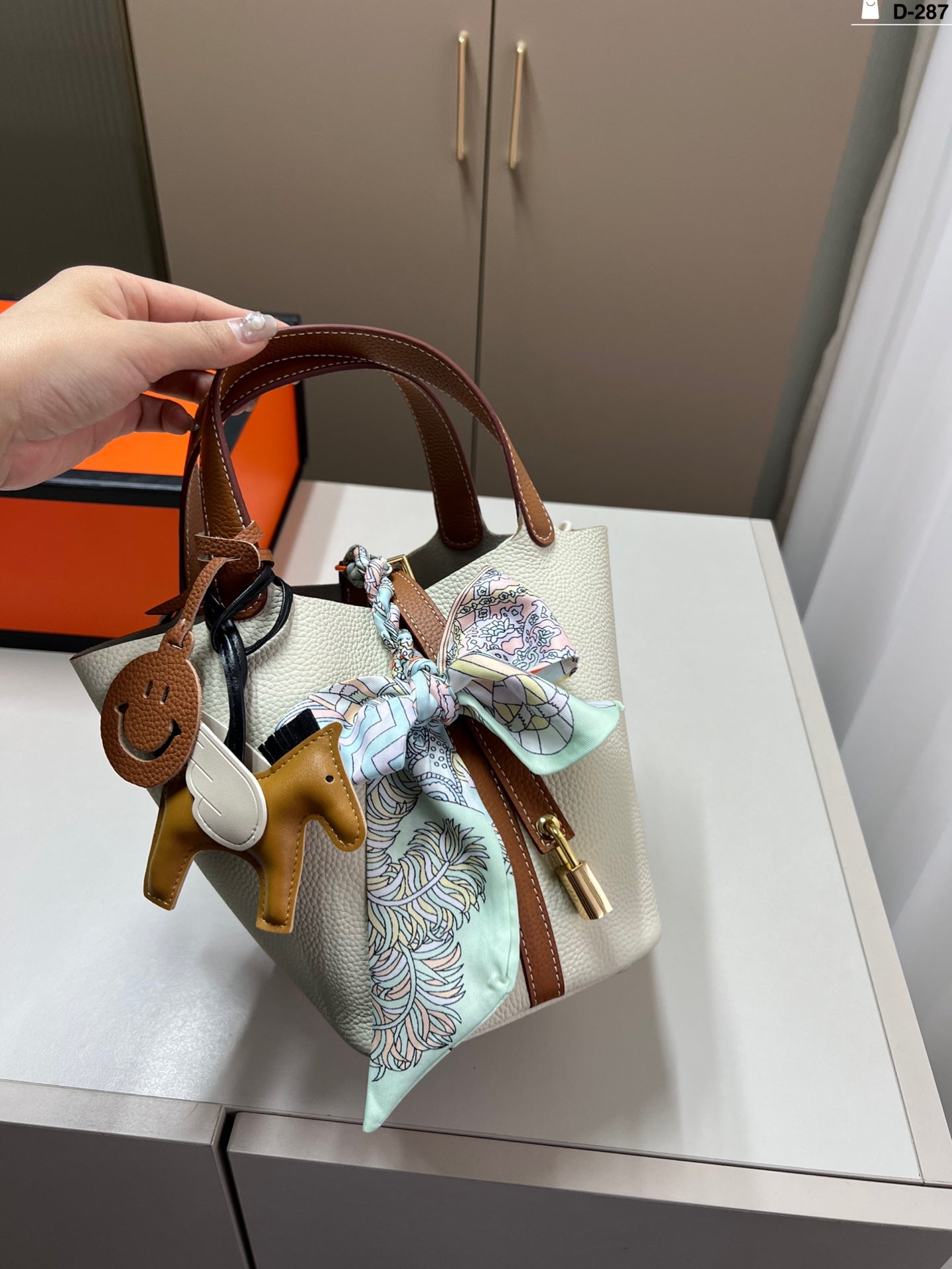 Hermes Vegetable Basket - Elegant and Eco-Friendly Storage Solution