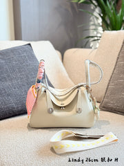 Hermes Lindy 26 - Snow White Silver Handbag