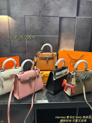 Hermes Kelly Bag - Classic Versatile Elegance