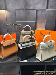 Hermes Kelly Bag - Timeless Elegance in Classic Design