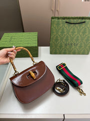 Gucci Bamboo Handbag - Versatile Chic in Compact Design