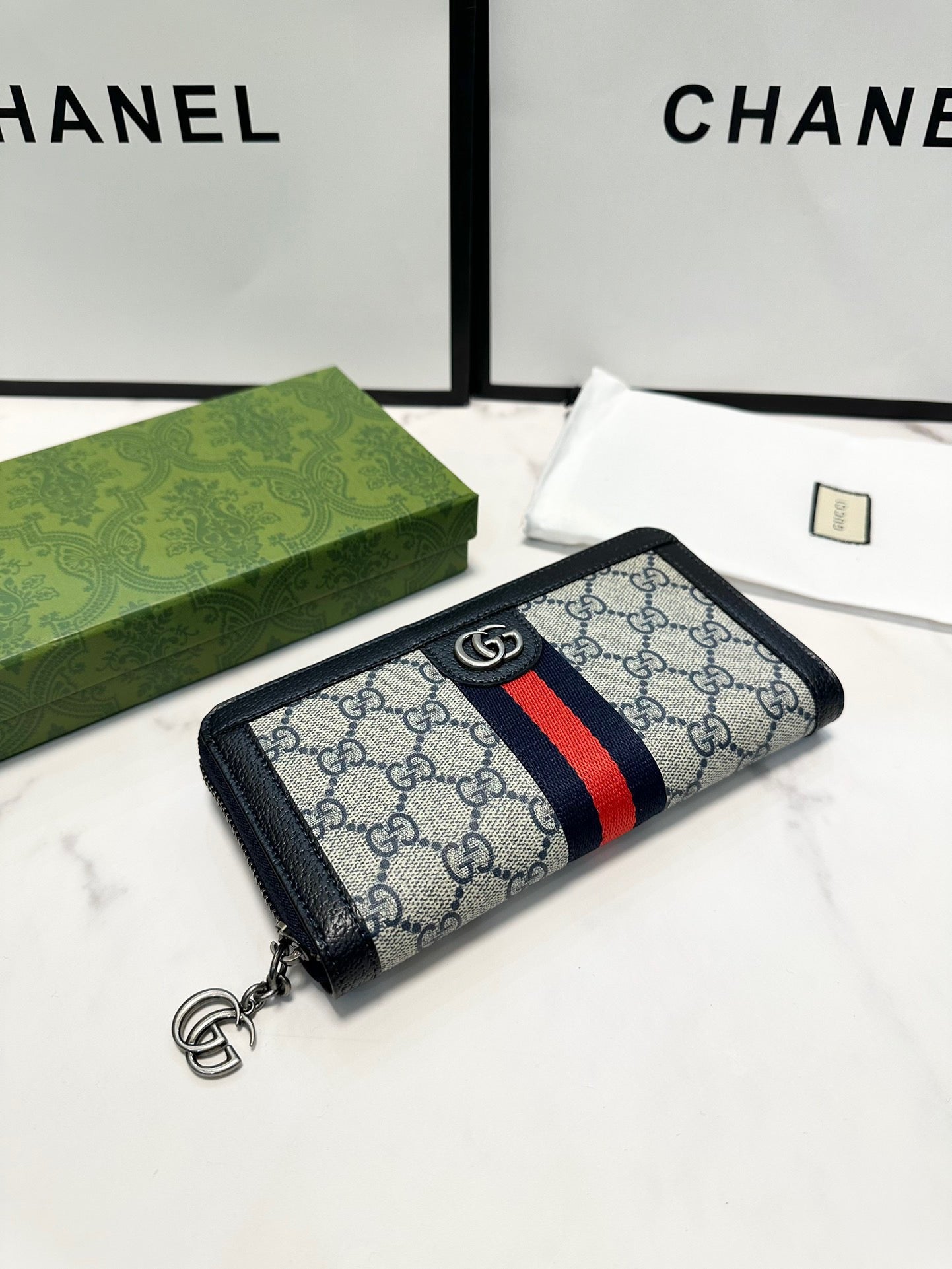 Gucci Calf Leather Wallet - Blue and White - Compact and Stylish