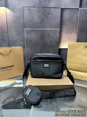 Burberry Classic Crossbody Bag - Stylish & Durable
