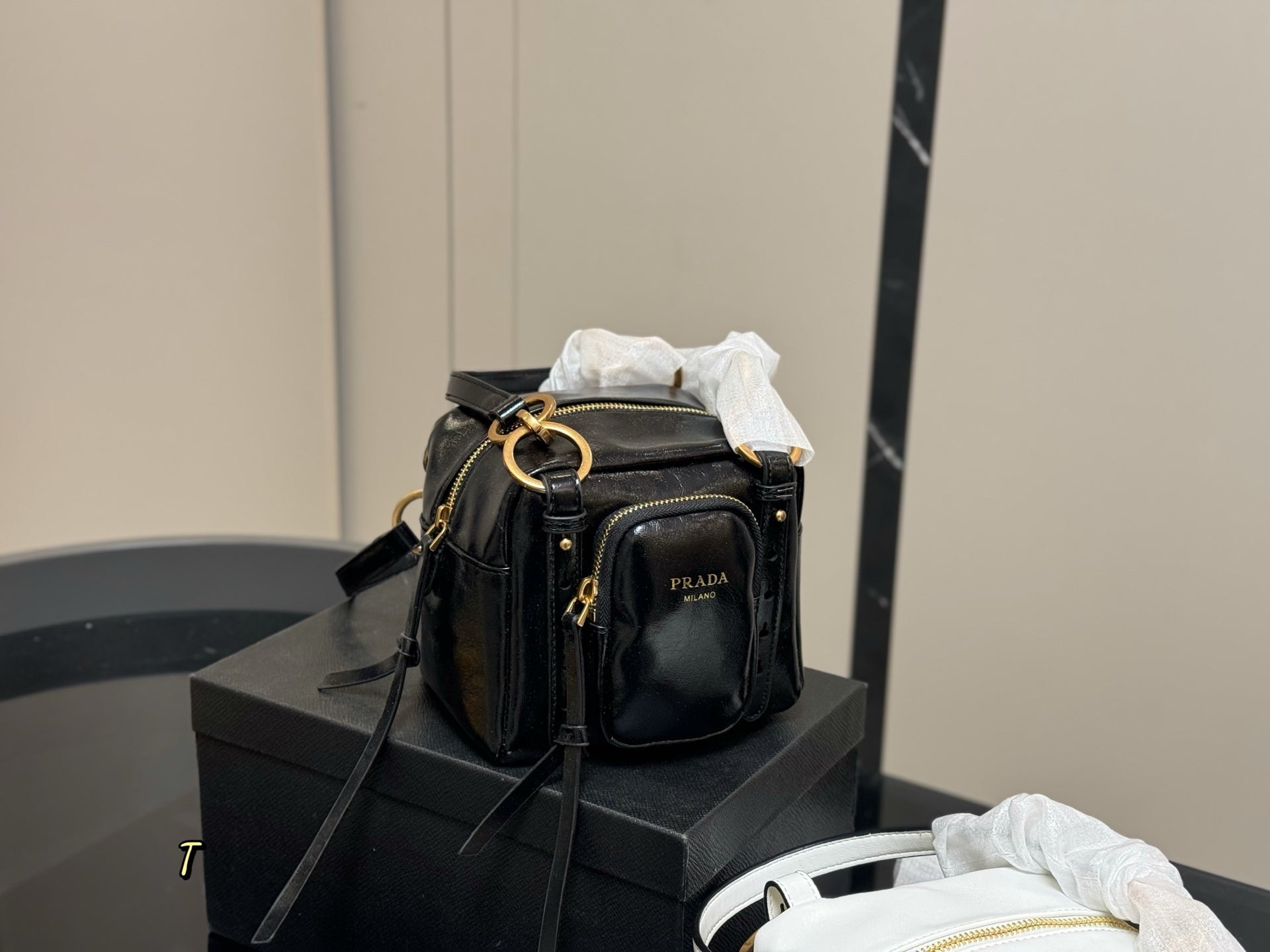 Stylish Prada Tote Bag - Ideal for Daily Commutes