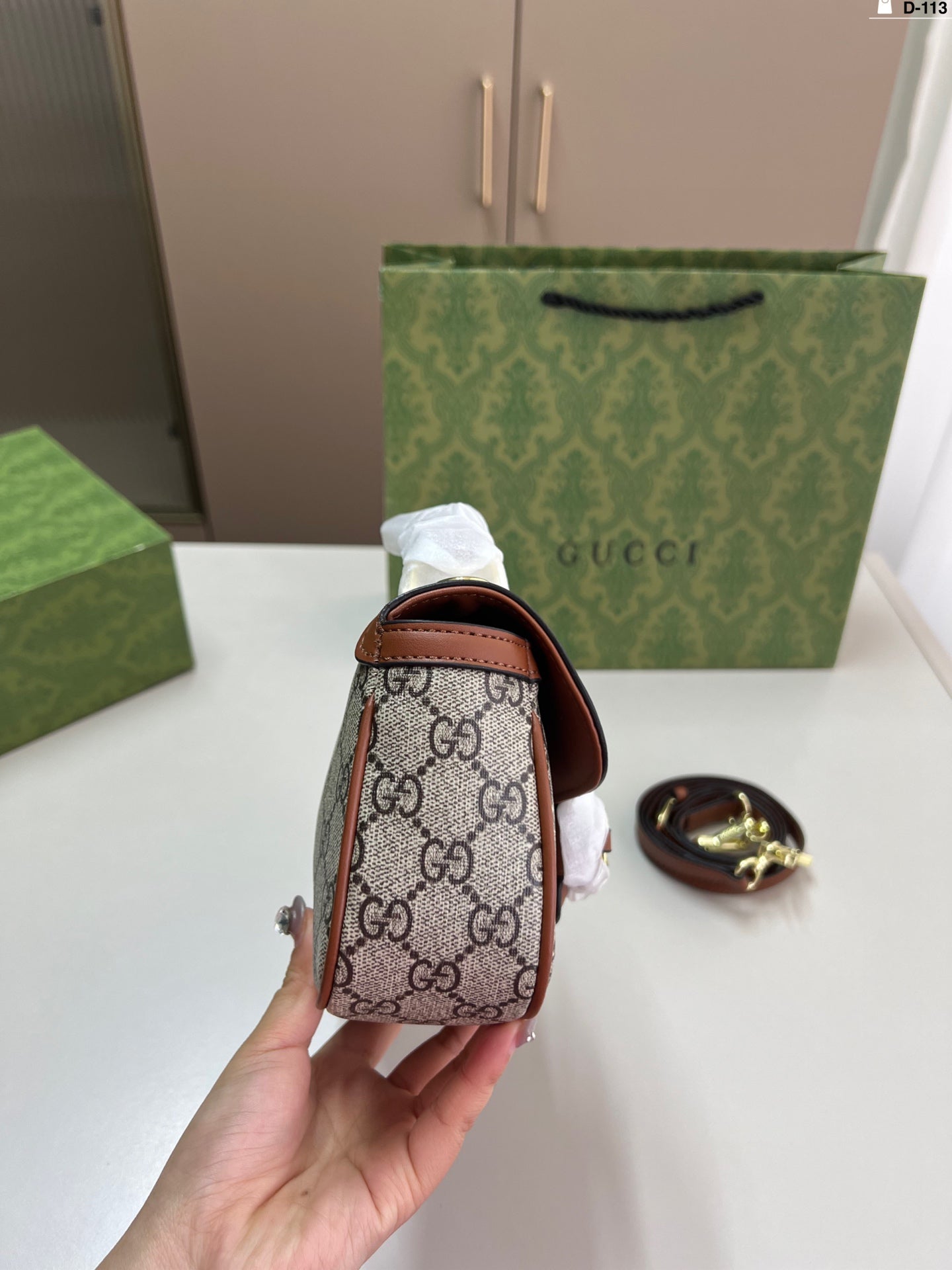 Gucci 1955 Handbag - Classic Elegance in a Compact Design