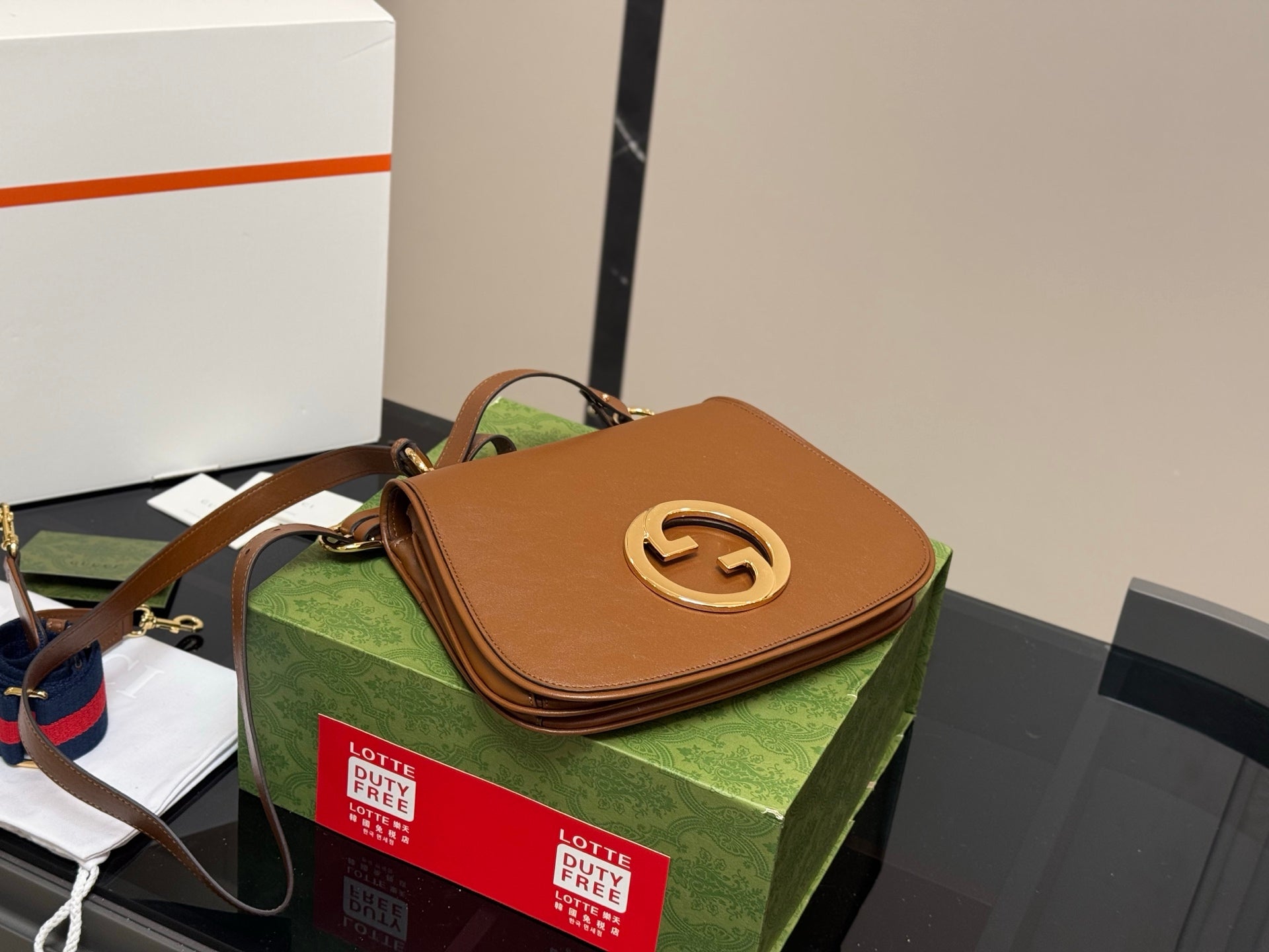 Gucci Blonedie Folding Box Airplane Shoulder Bag