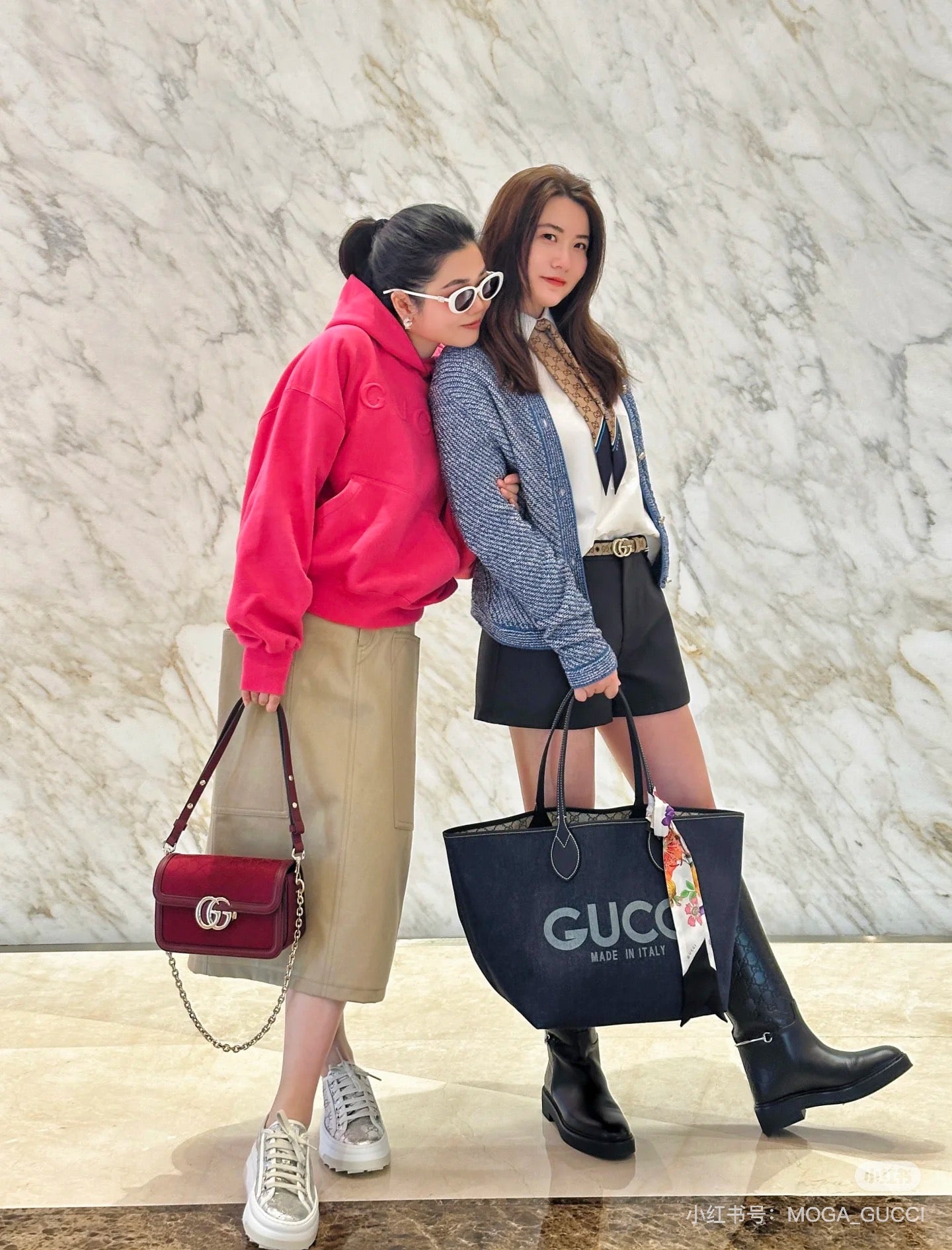 Gucci Denim Shopping Bag - Chic and Versatile Luxury Tote