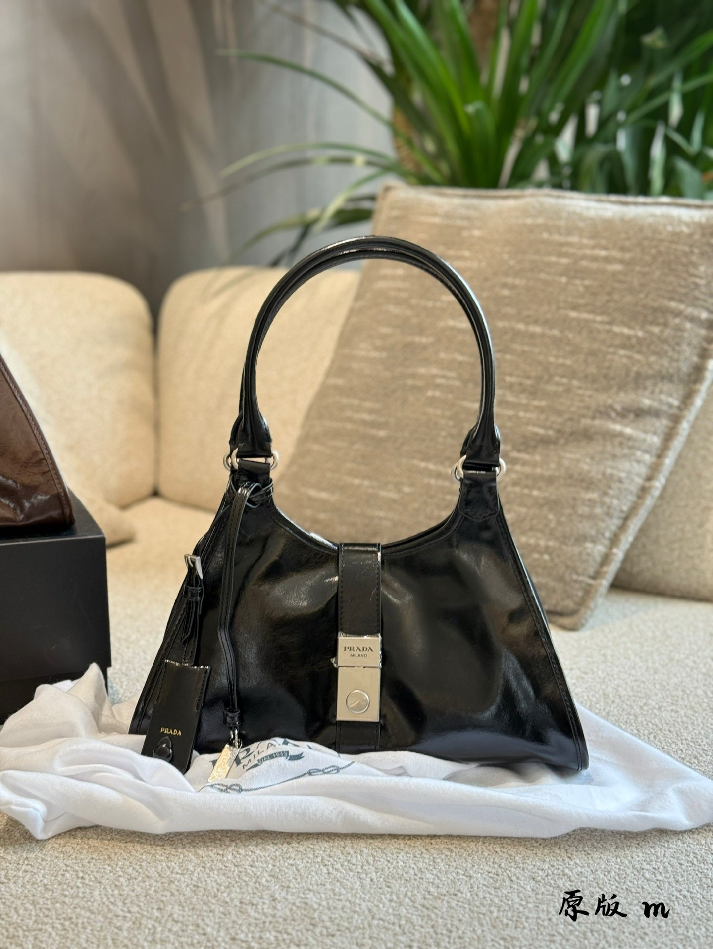 Retro-Inspired Waxed Cowhide Hobo Bag