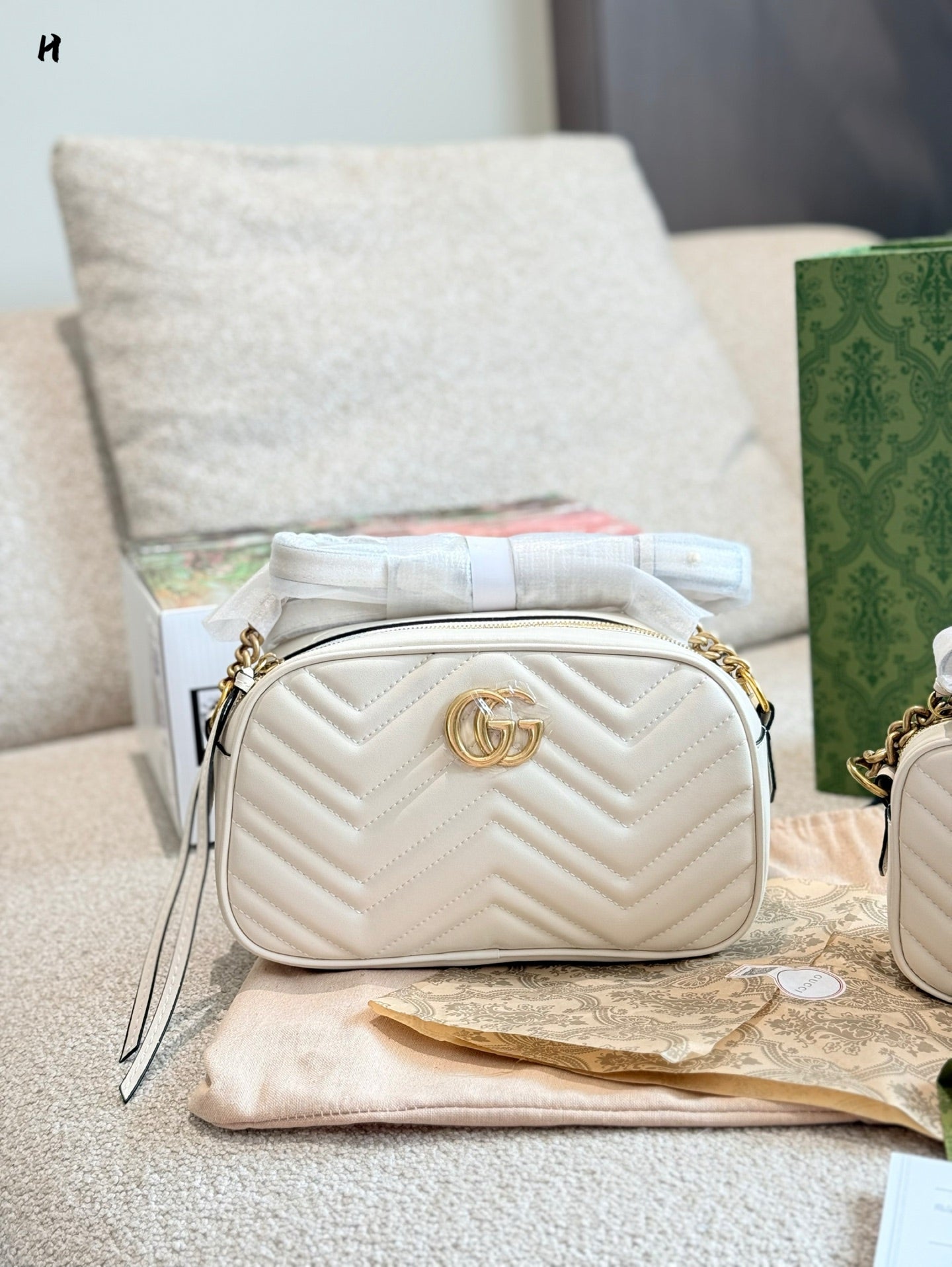 Gucci Marmont Quilted Camera Bag - Black & Gold