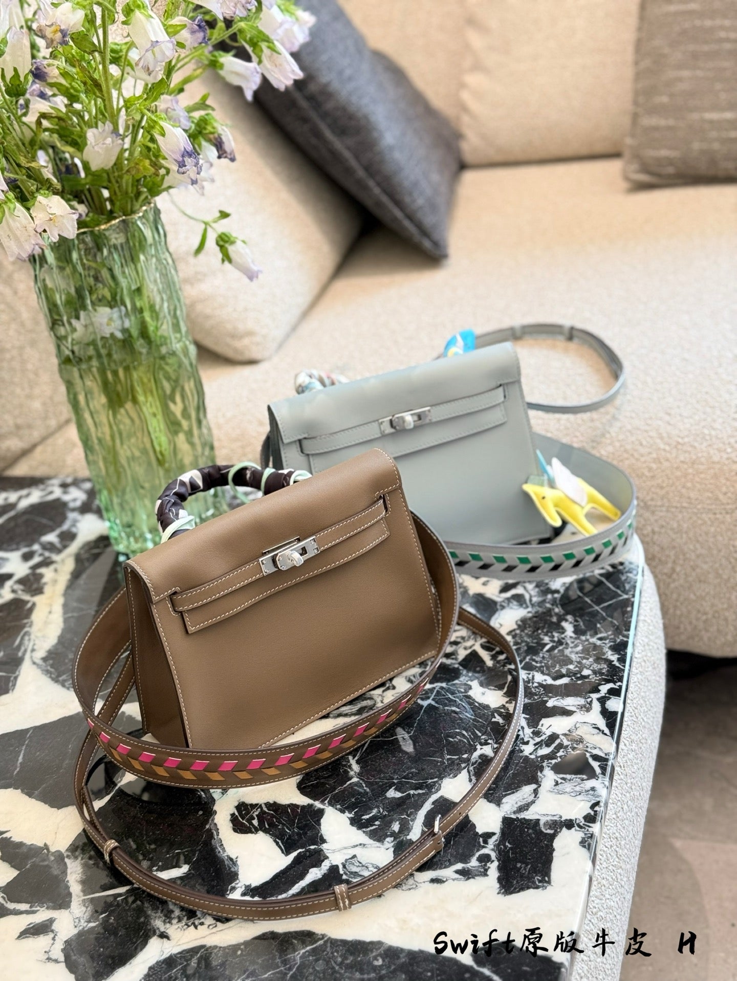 HermÃ¨s Danse 20cm Bag - Versatile Elegance in Elephant Gray