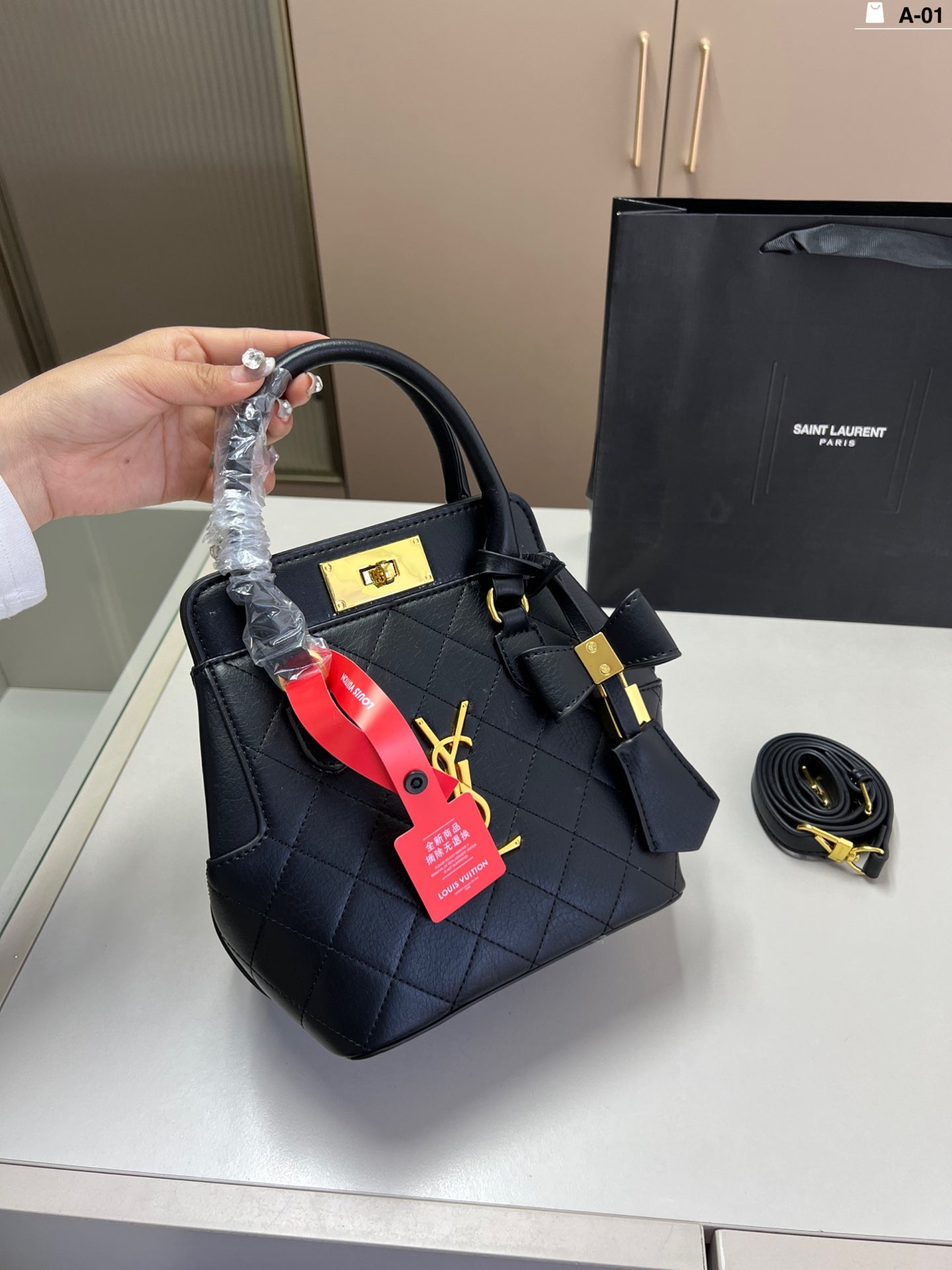 YSL Saint Laurent Vintage Bucket Bag - Must-Have Trendy Accessory