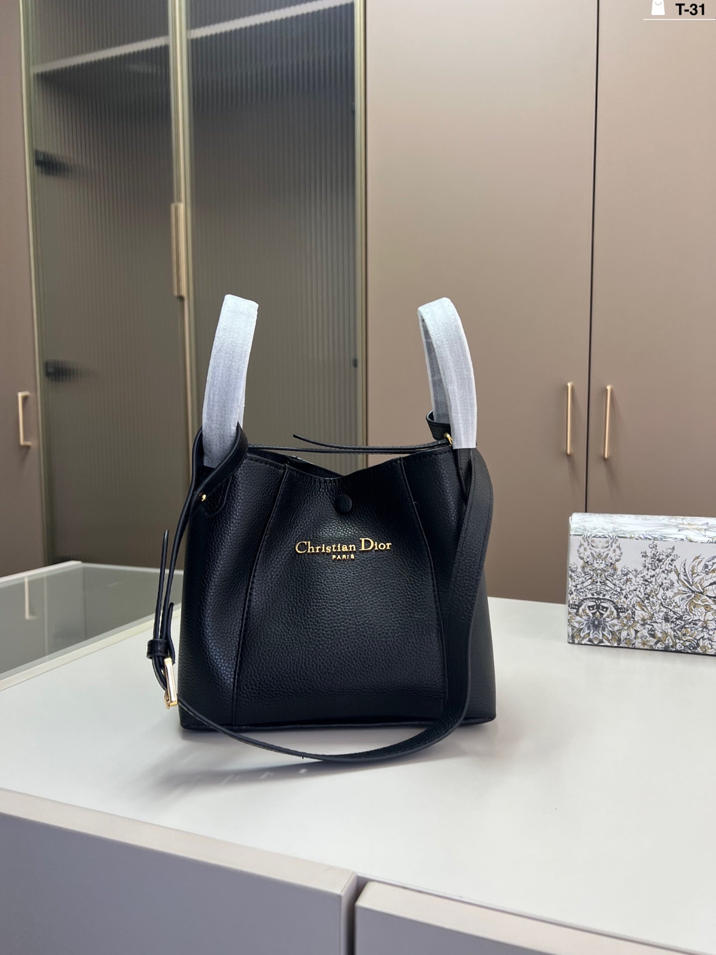 Dior Classic Printed Bucket Bag - Versatile Size & Stylish Design