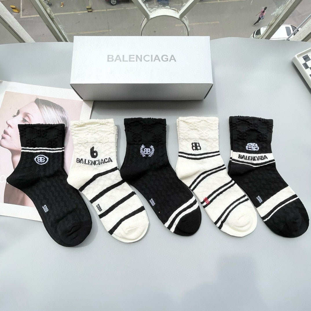 Balenciaga High-Quality Mid-Calf Socks - Unisex Style (5 Pairs)