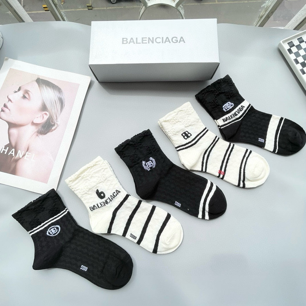 Balenciaga High-Quality Mid-Calf Socks - Unisex Style (5 Pairs)
