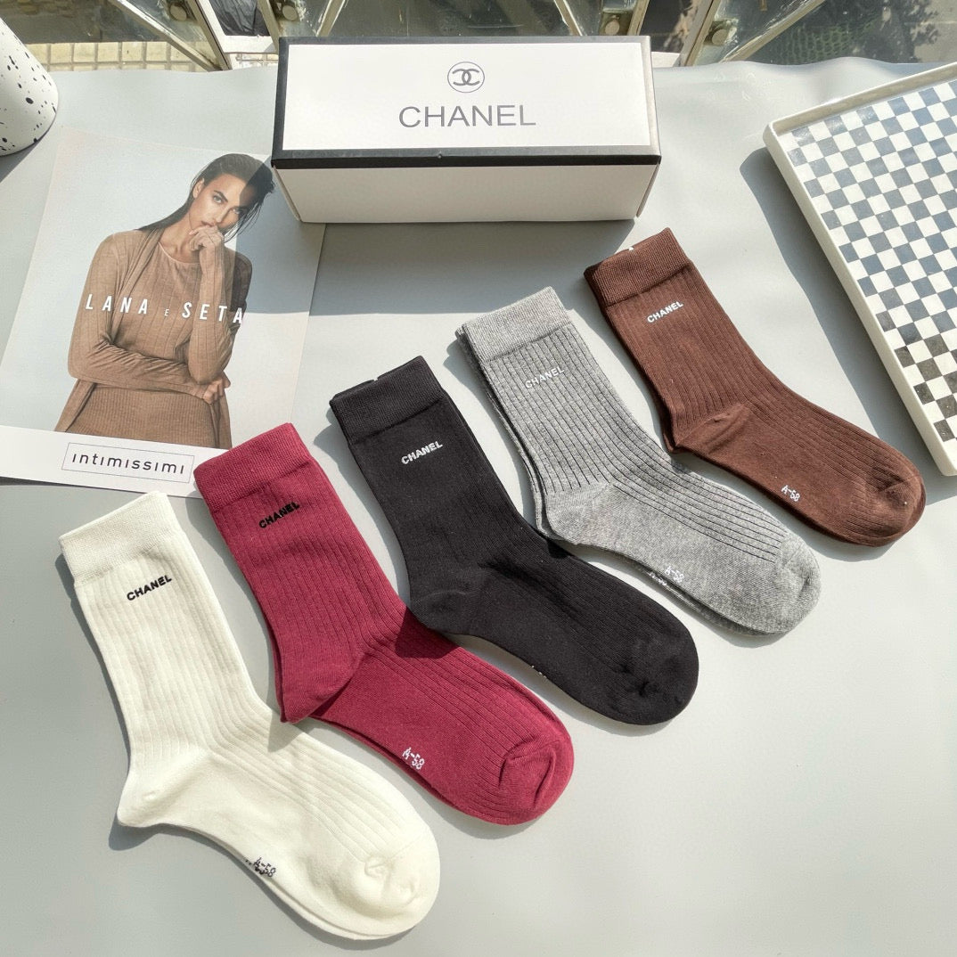 CHANEL Mid-Calf Socks - Stylish Five-Pair Box Set