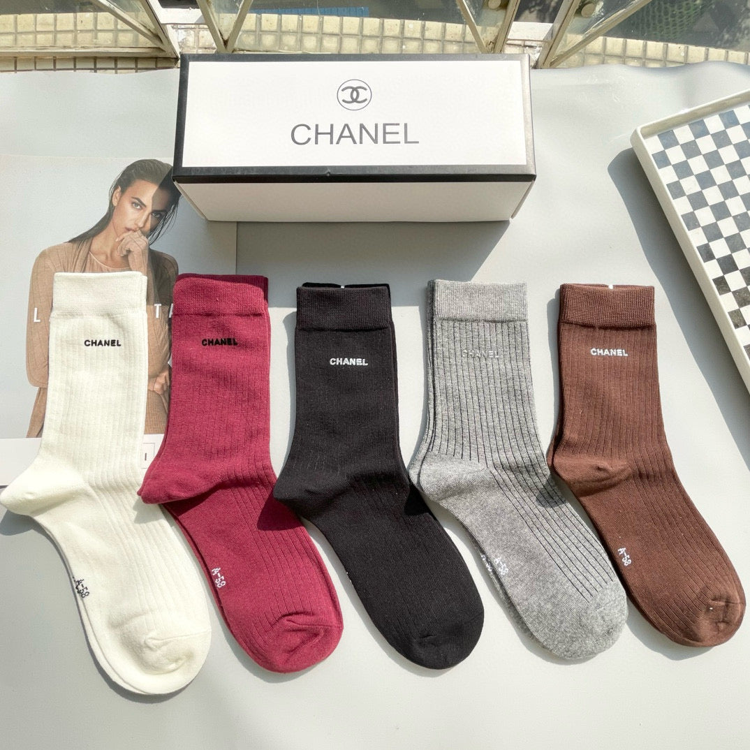 CHANEL Mid-Calf Socks - Stylish Five-Pair Box Set