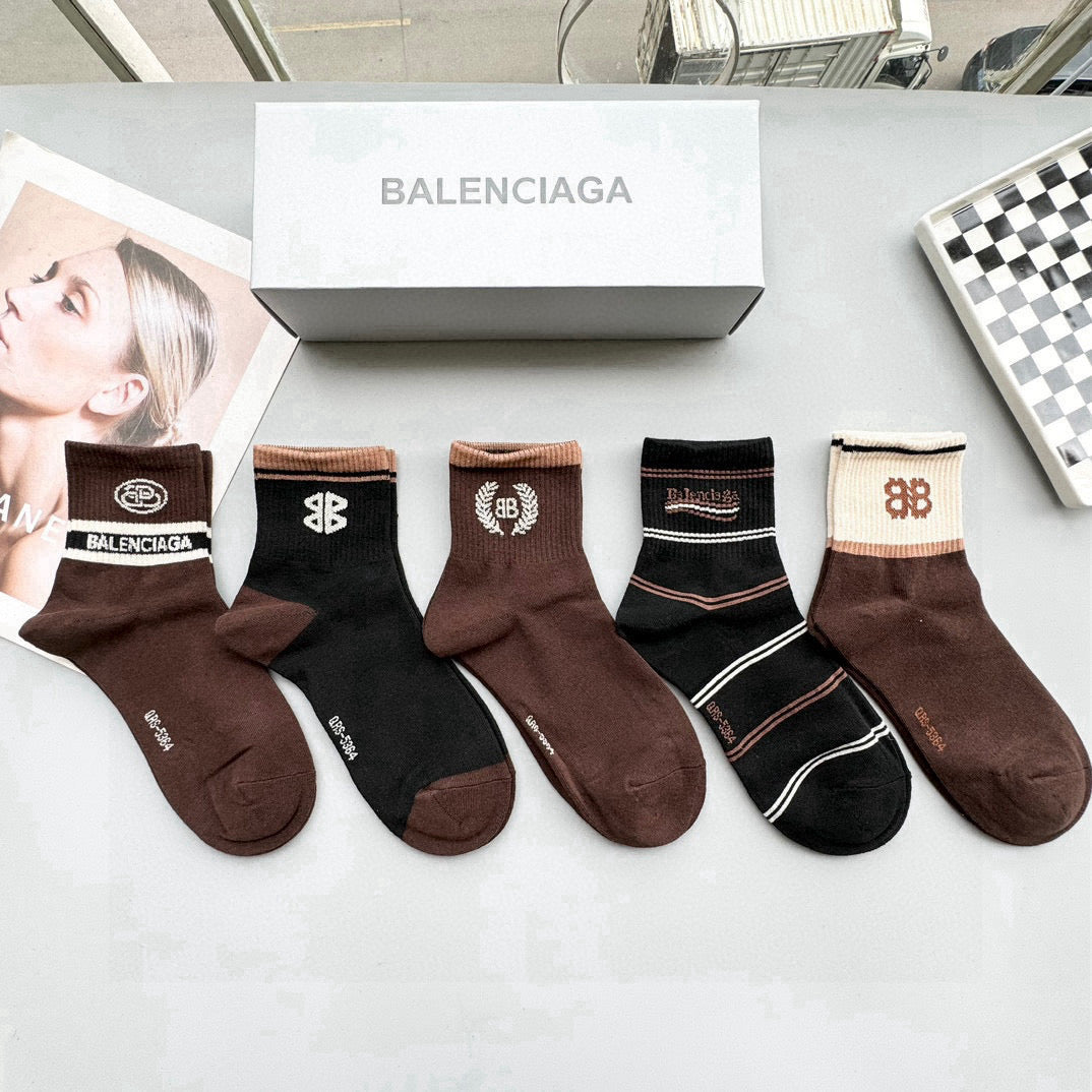 Balenciaga High-Quality Mid-Calf Socks - Unisex Fashion Statement