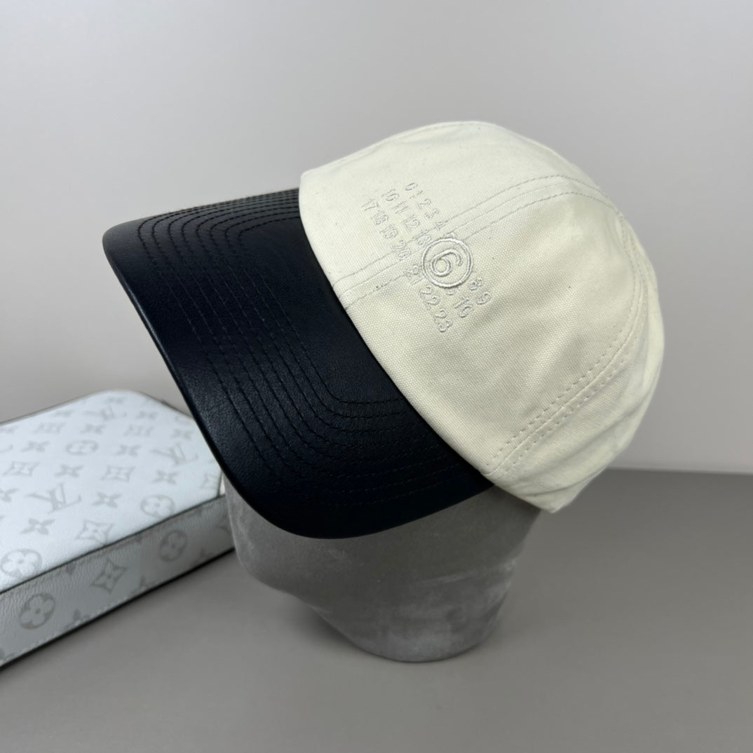 Trendy Retro-Inspired Baseball Cap with Dust Bag