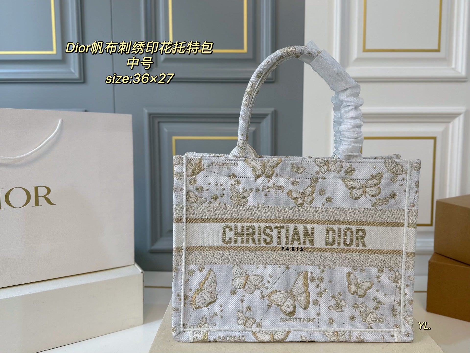 Dior Embroidered Canvas Tote Bag â€“ Retro Chic Style