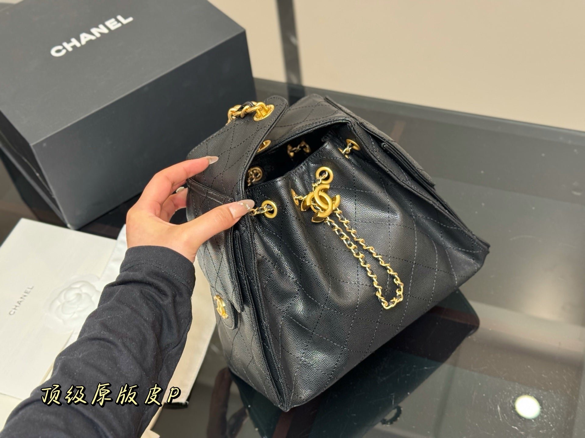 Chanel 25S Caviar Hobo Bag - Perfect Everyday Elegance
