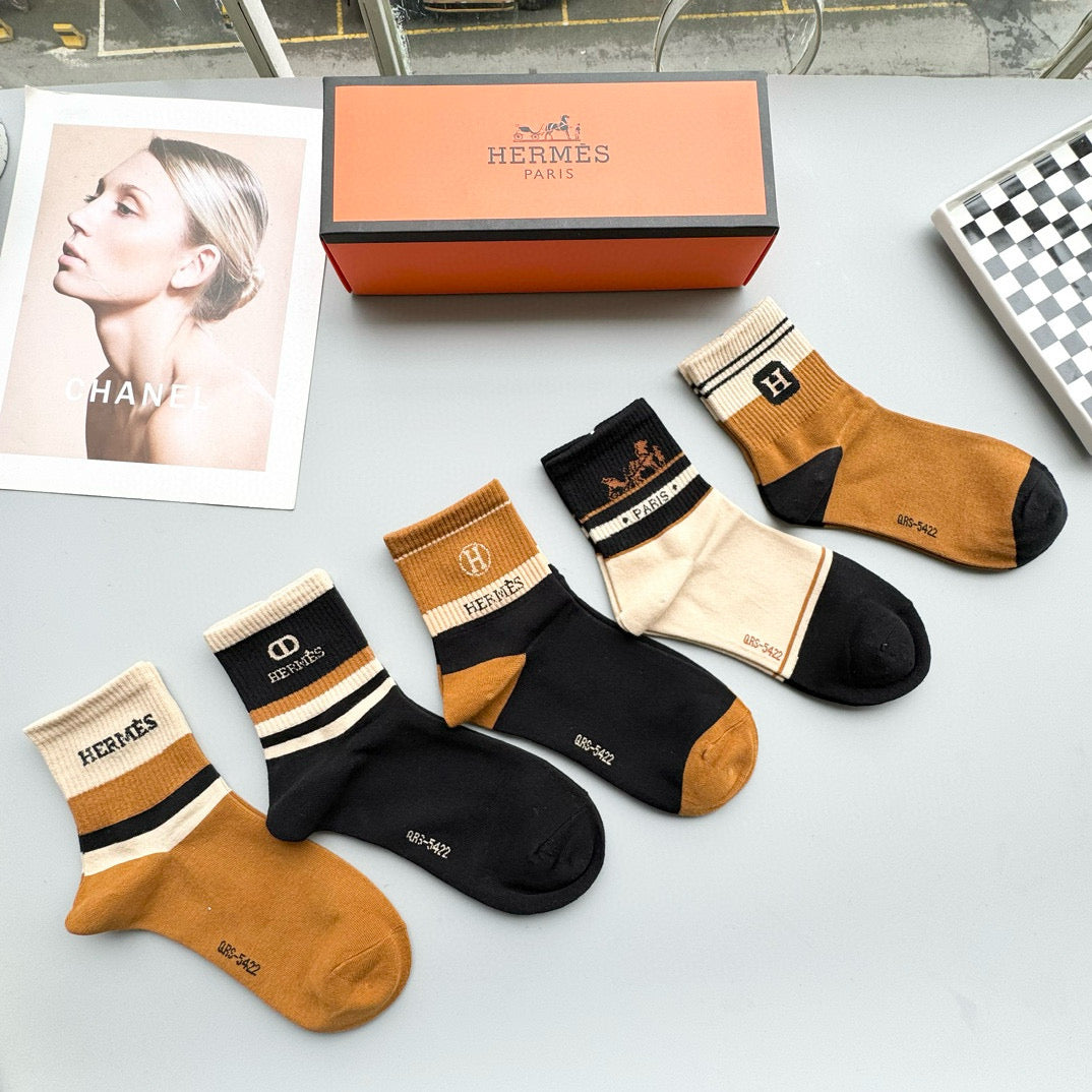 HermÃ¨s Classic Mid-Calf Cotton Socks â€“ Five Pairs Box Set