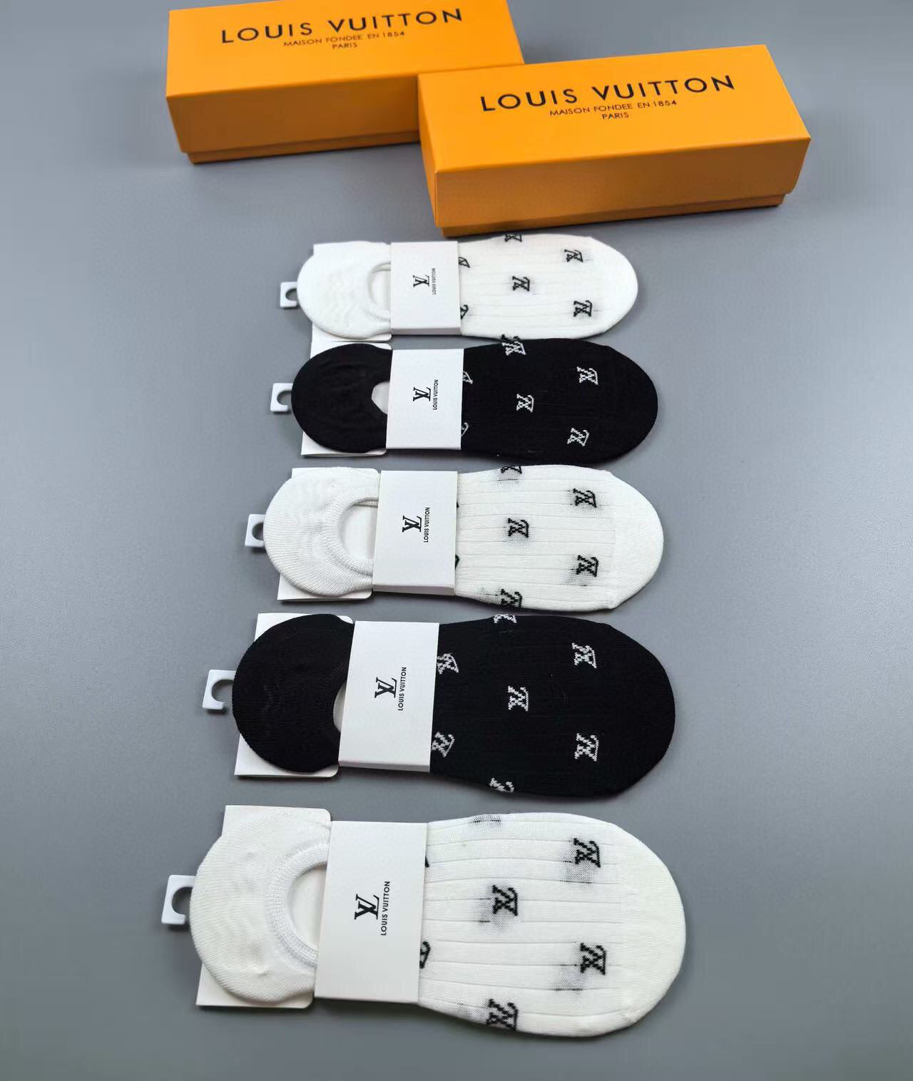 Louis Vuitton Women's Invisible Socks - 5 Pairs in Classic Jacquard