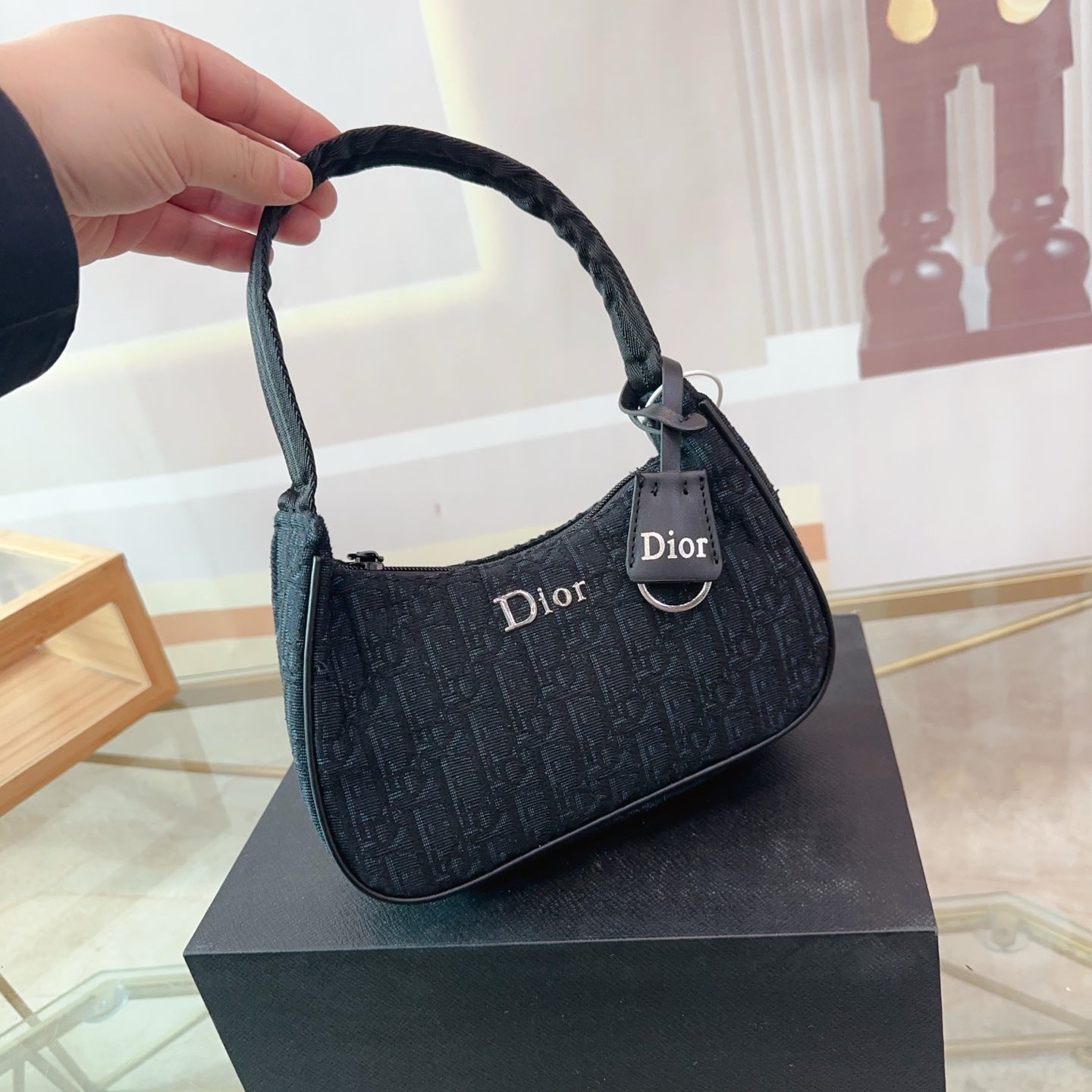 Elegant Dior Armpit Bag Gift Box