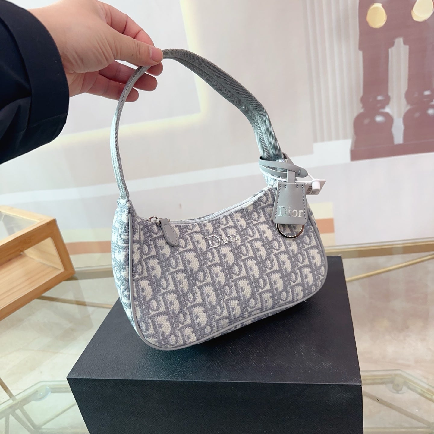 Elegant Dior Armpit Bag Gift Box