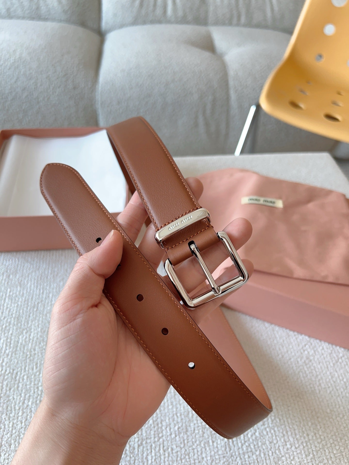 Miu Miu Elegant Leather Belt with Logo - 35mm Wide