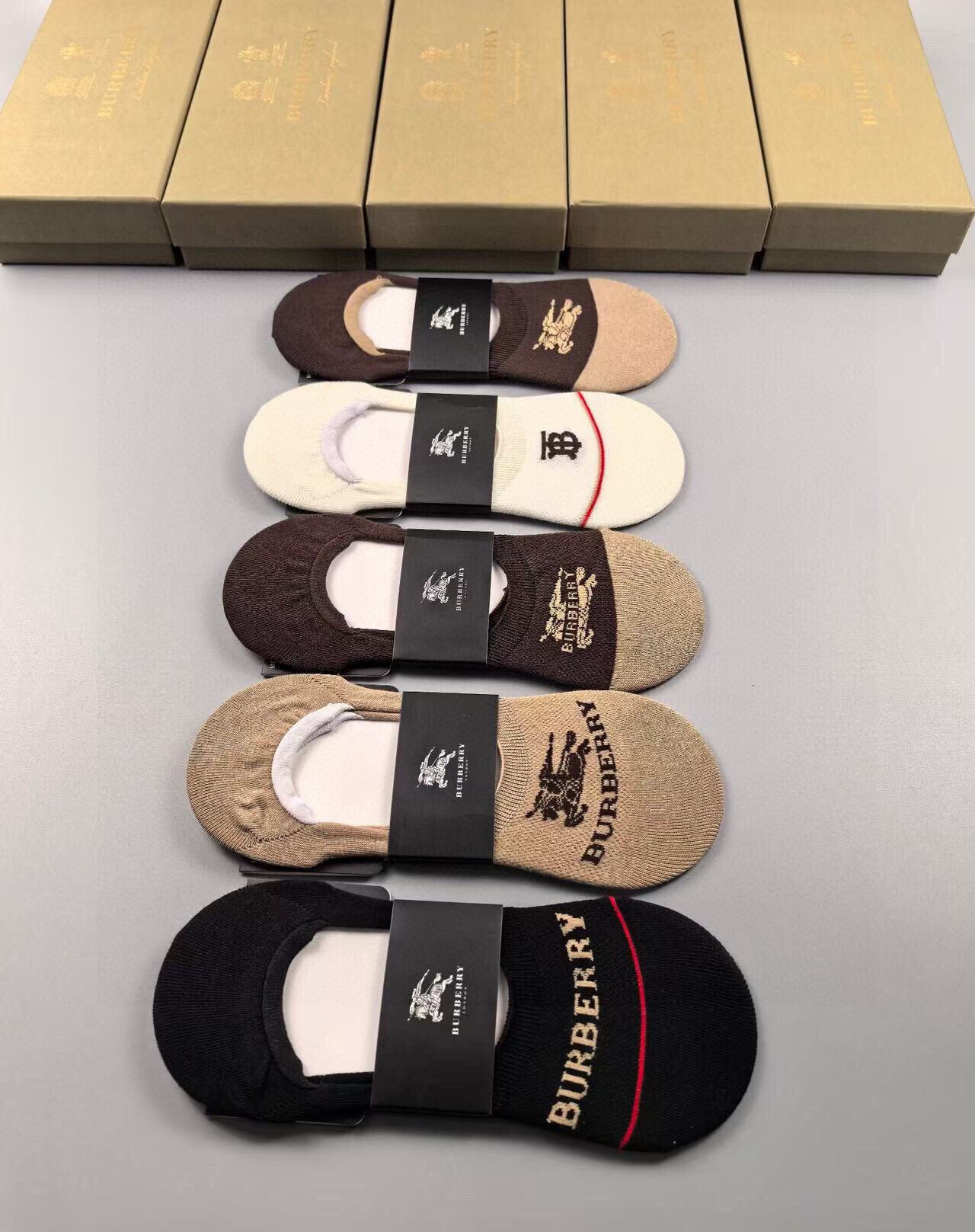 Burberry Women's Invisible Socks - 5 Pairs Cotton Comfort