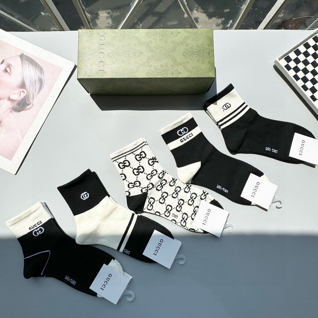 Gucci GG Series Unisex Mid-Calf Socks - Five Pairs in One Box