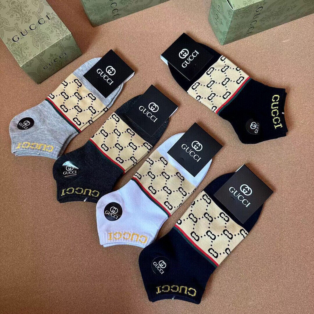 Gucci Men's Jacquard Logo Socks - Five Pairs Gift Set