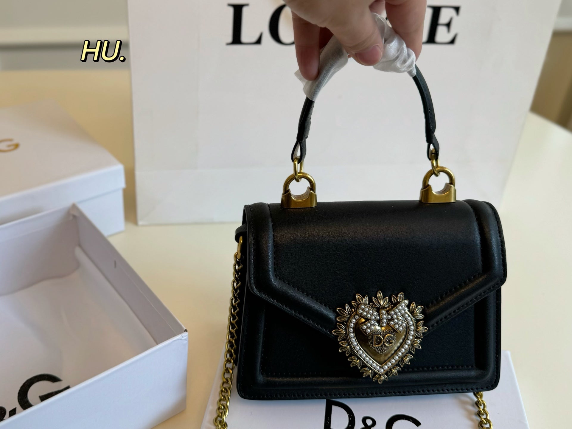 DG Dolce & Gabbana Retro Messenger Bag - Elegant & Versatile