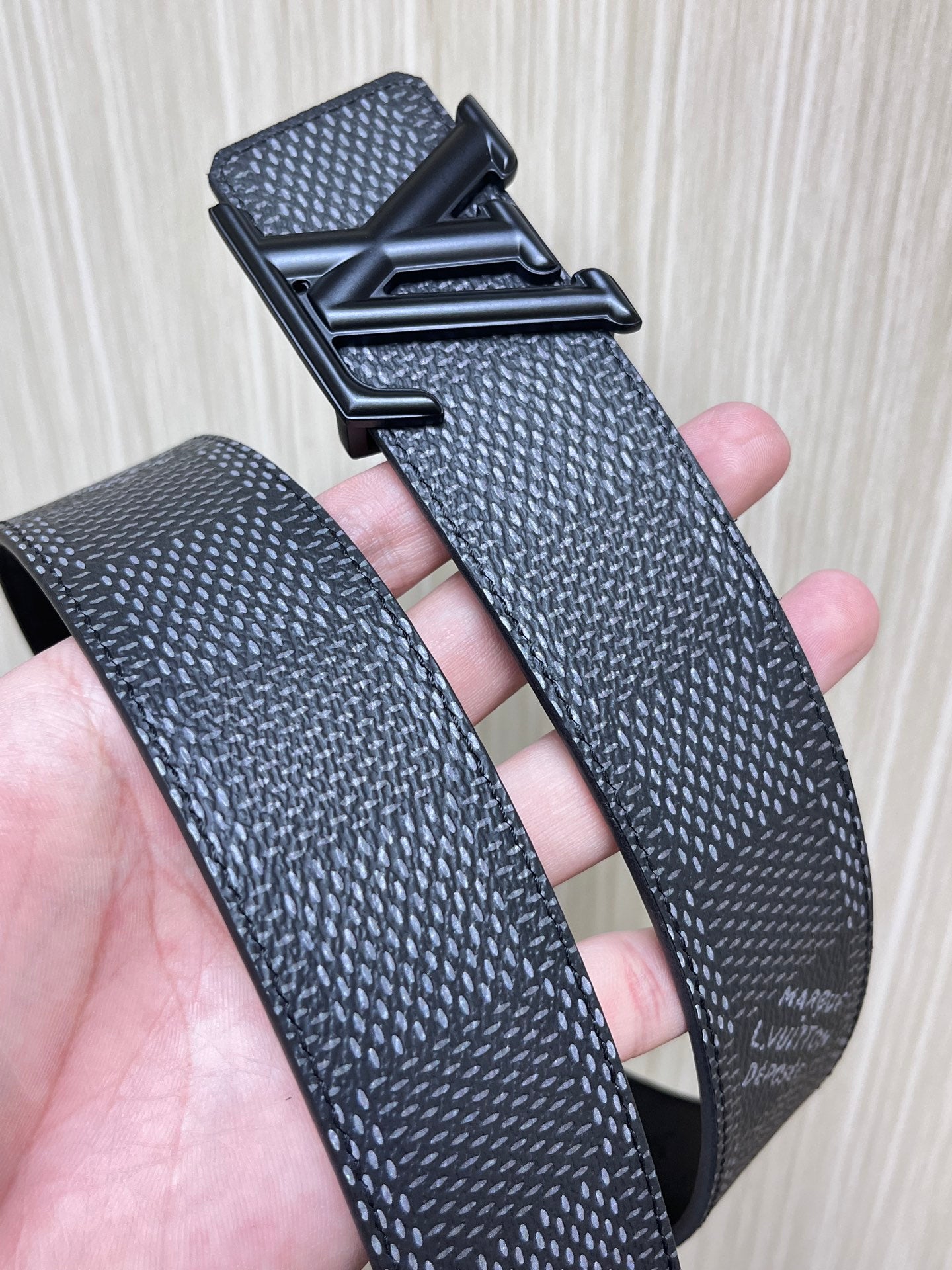 Retro Canvas and Calf Embossed Handbag â€“ 4.0mm Quality Craftsmanship