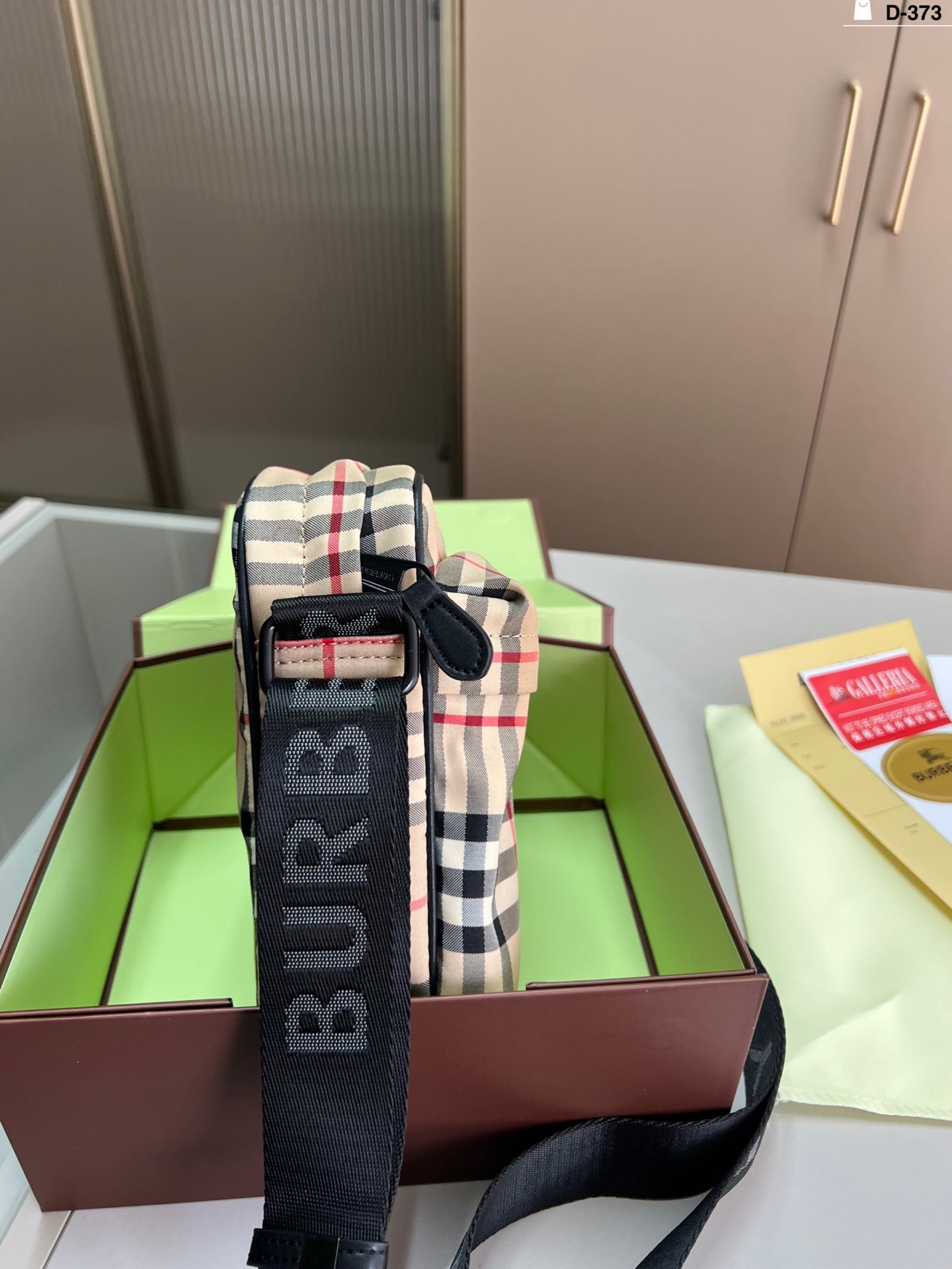 Unisex Burberry Camera Bag â€“ Stylish & Versatile