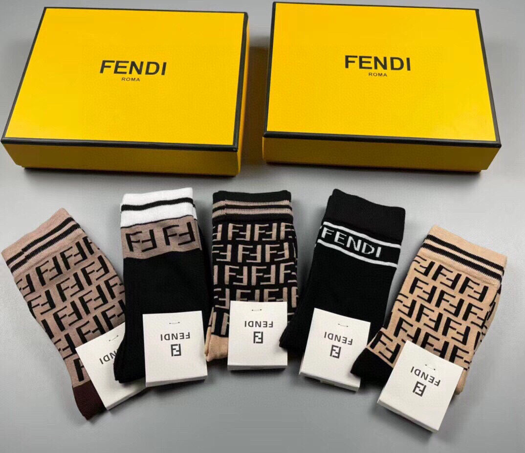 Fendi Mid-Calf Women's Socks â€“ Classic Cotton Collection (5 Pairs)