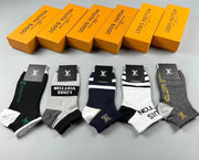 Luxury Louis Vuitton Menâ€™s Cotton Socks â€“ 5 Pairs Gift Set
