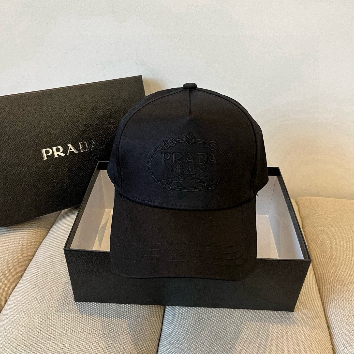 PRADA Classic Baseball Cap - Luxurious Fashion Accessory