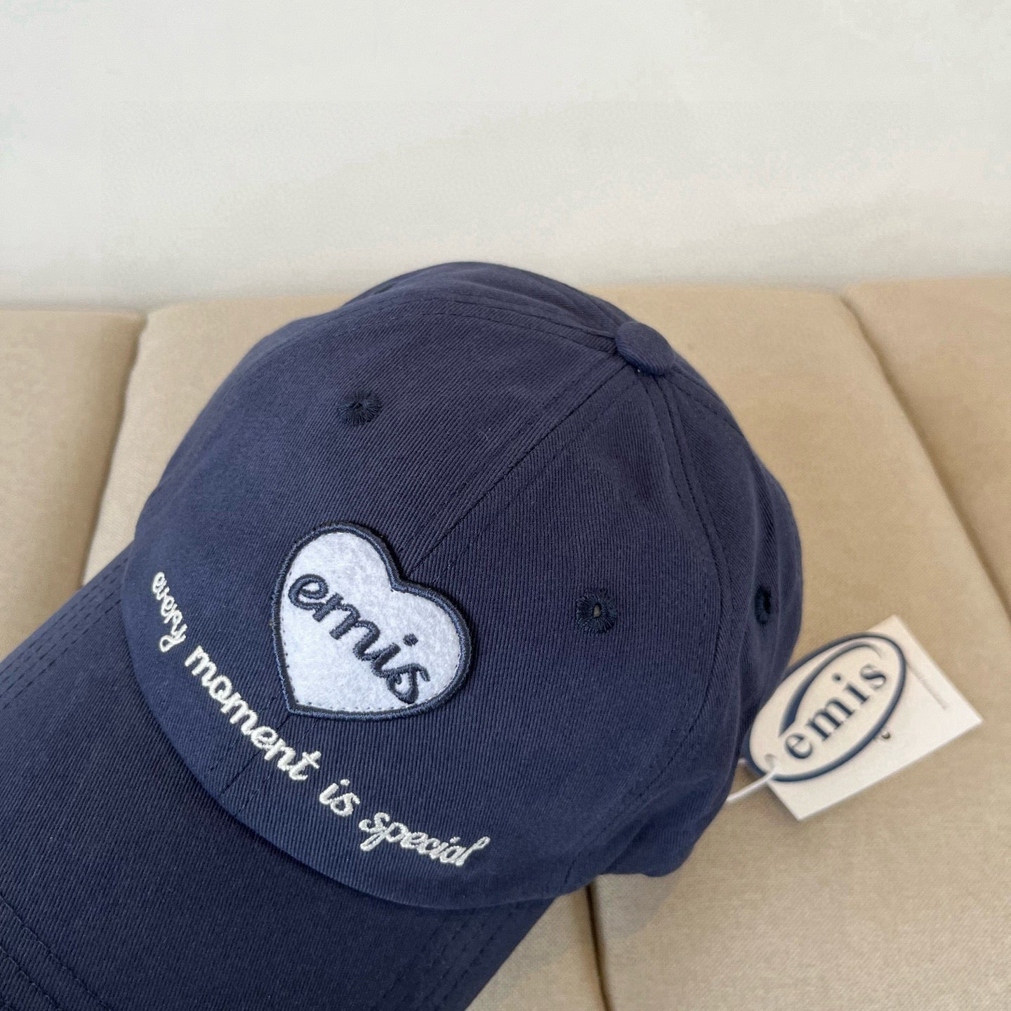 Emis Unisex Baseball Cap - Stylish and Versatile Headwear