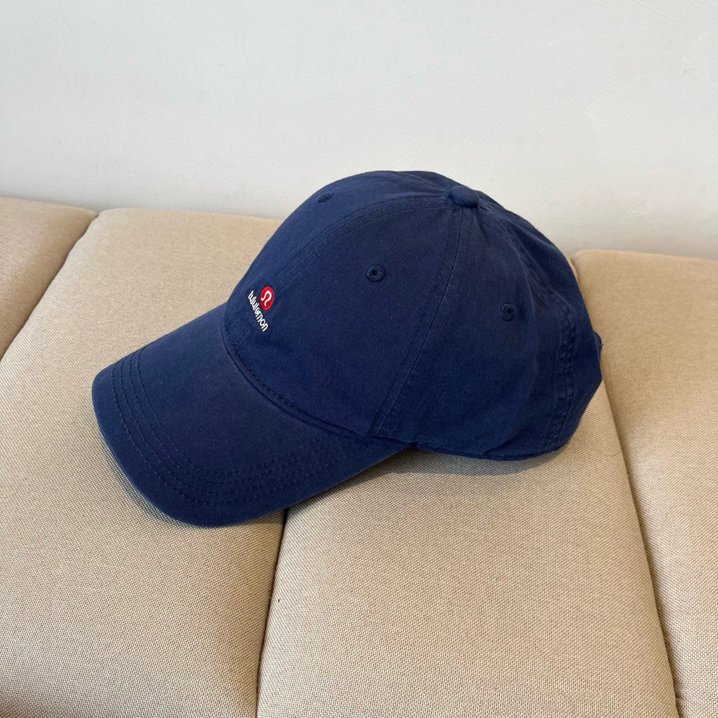 LULULEMON Fitness Baseball Cap - Stylish & Versatile