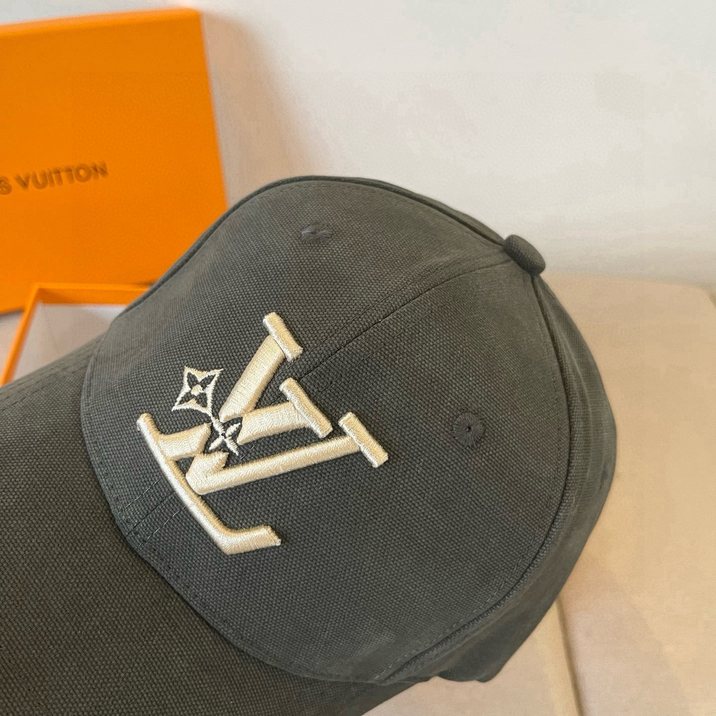Louis Vuitton Unisex Baseball Cap - High-End Premium Quality