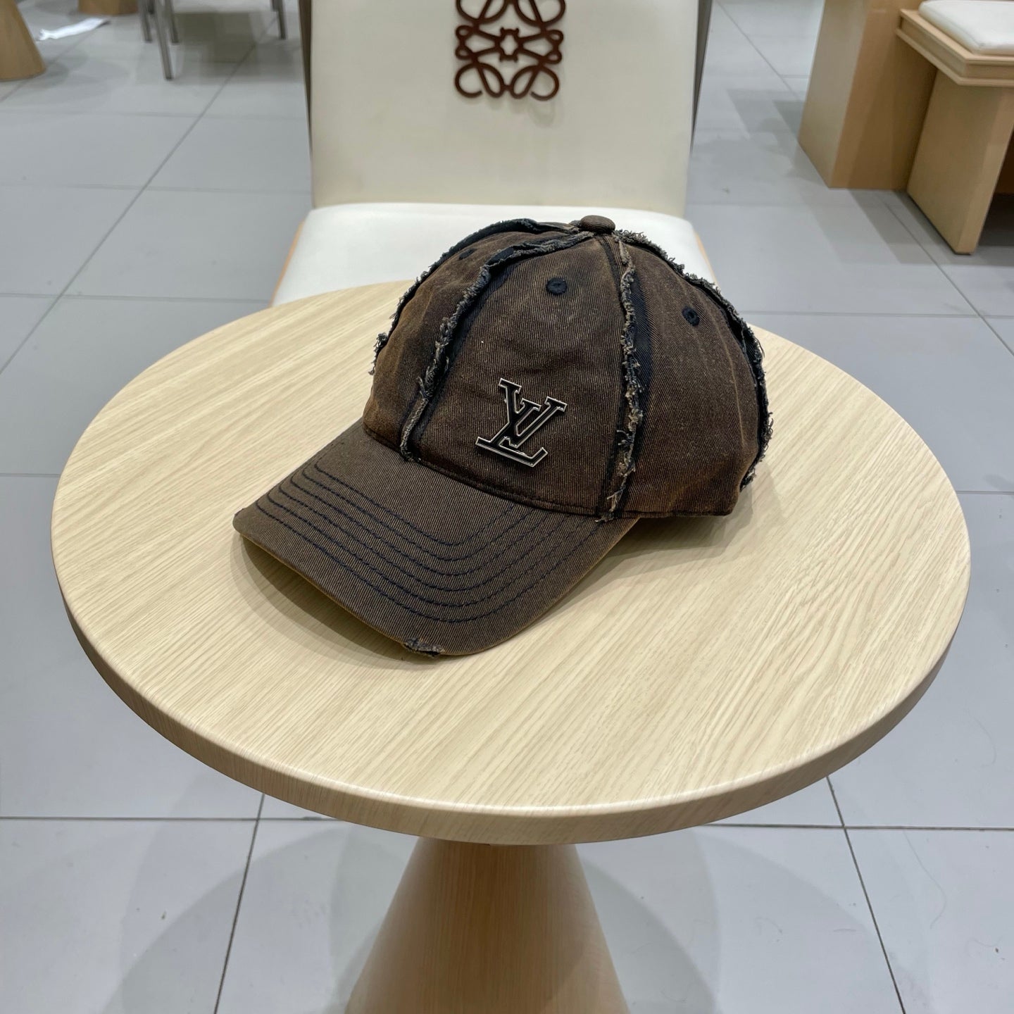 Louis Vuitton Unisex Baseball Cap - High-End Fashion Accessory