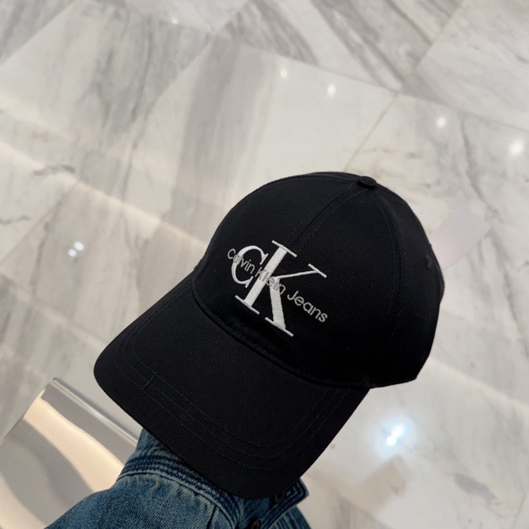 Casual CK Baseball Cap - Versatile Wardrobe Essential