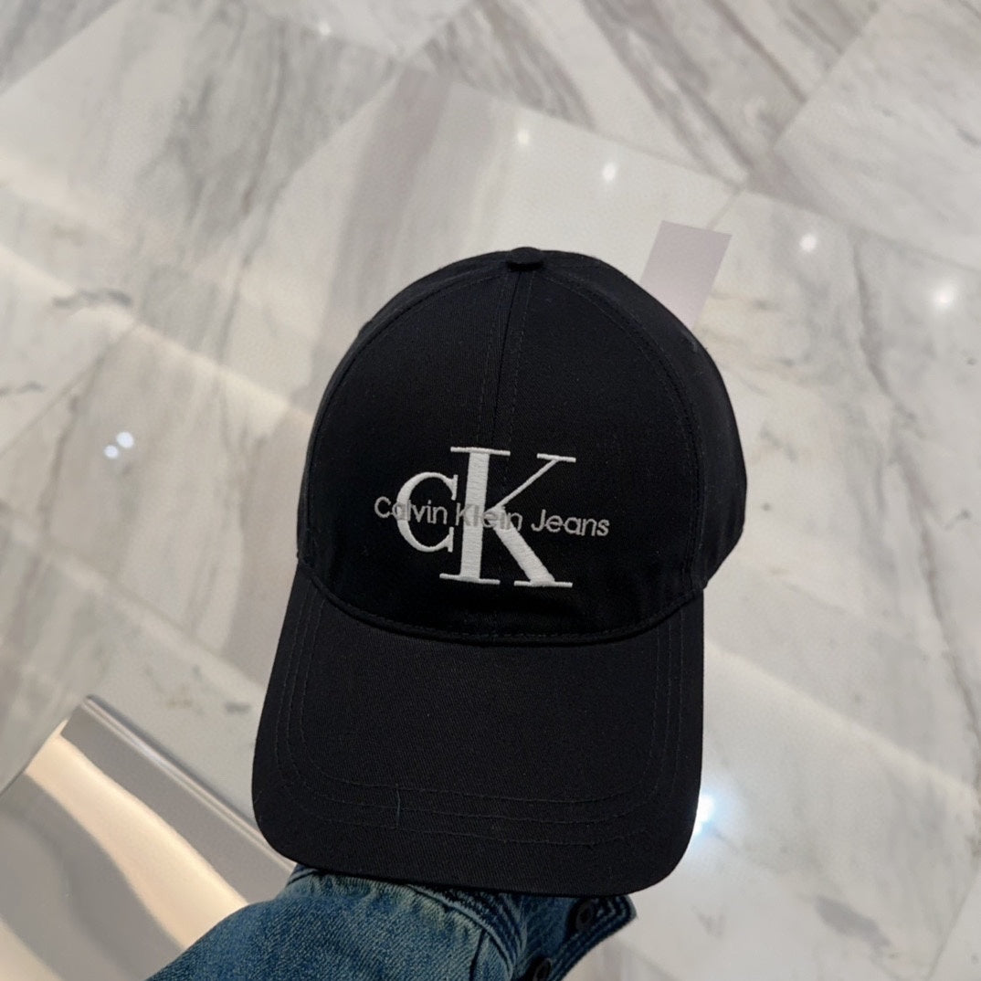 Casual CK Baseball Cap - Versatile Wardrobe Essential