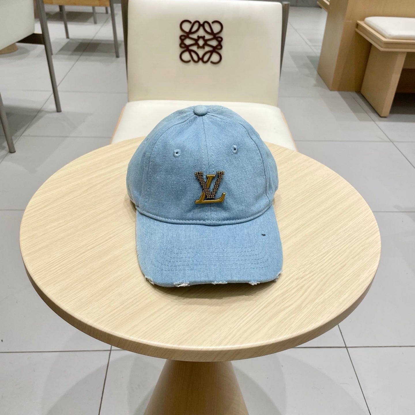 Louis Vuitton Unisex Baseball Cap - Luxe Streetwear Accessory