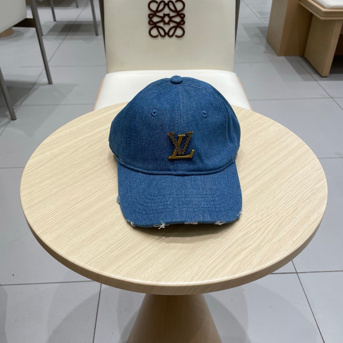 Louis Vuitton Unisex Baseball Cap - Luxury Style