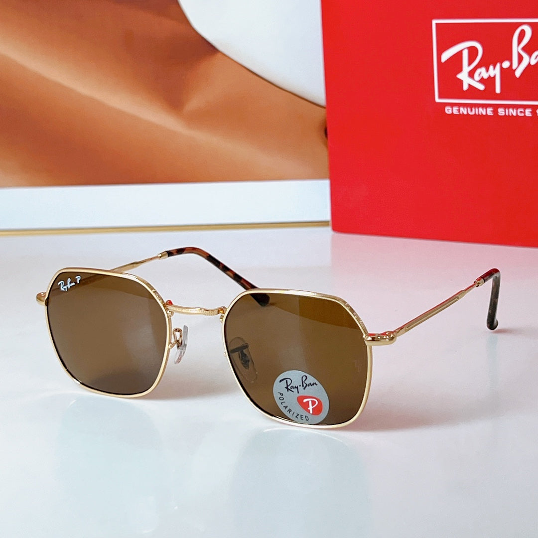 Ray-Ban 3694 Sunglasses - Stylish and Comfortable Eyewear