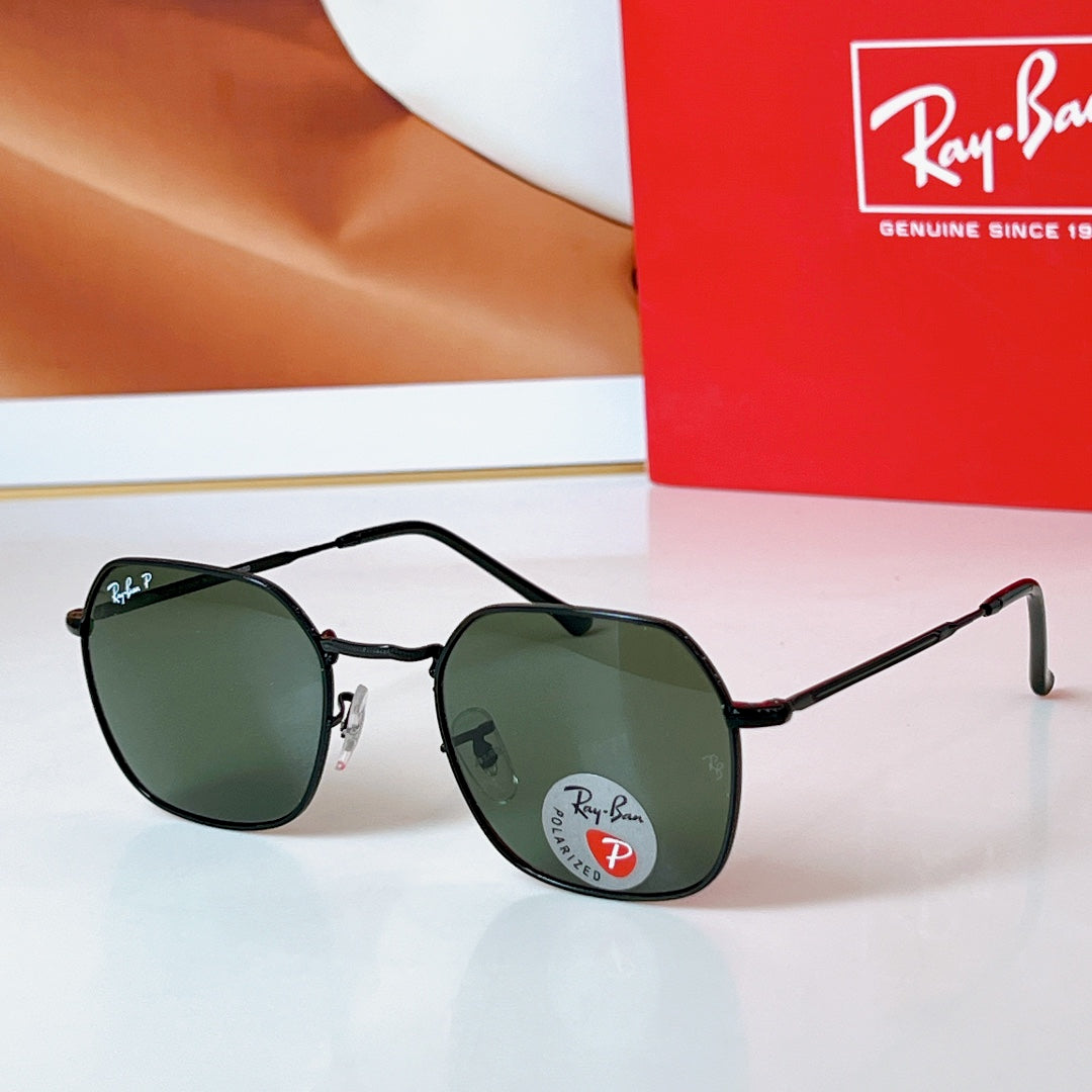 Ray-Ban 3694 Sunglasses - Stylish and Comfortable Eyewear