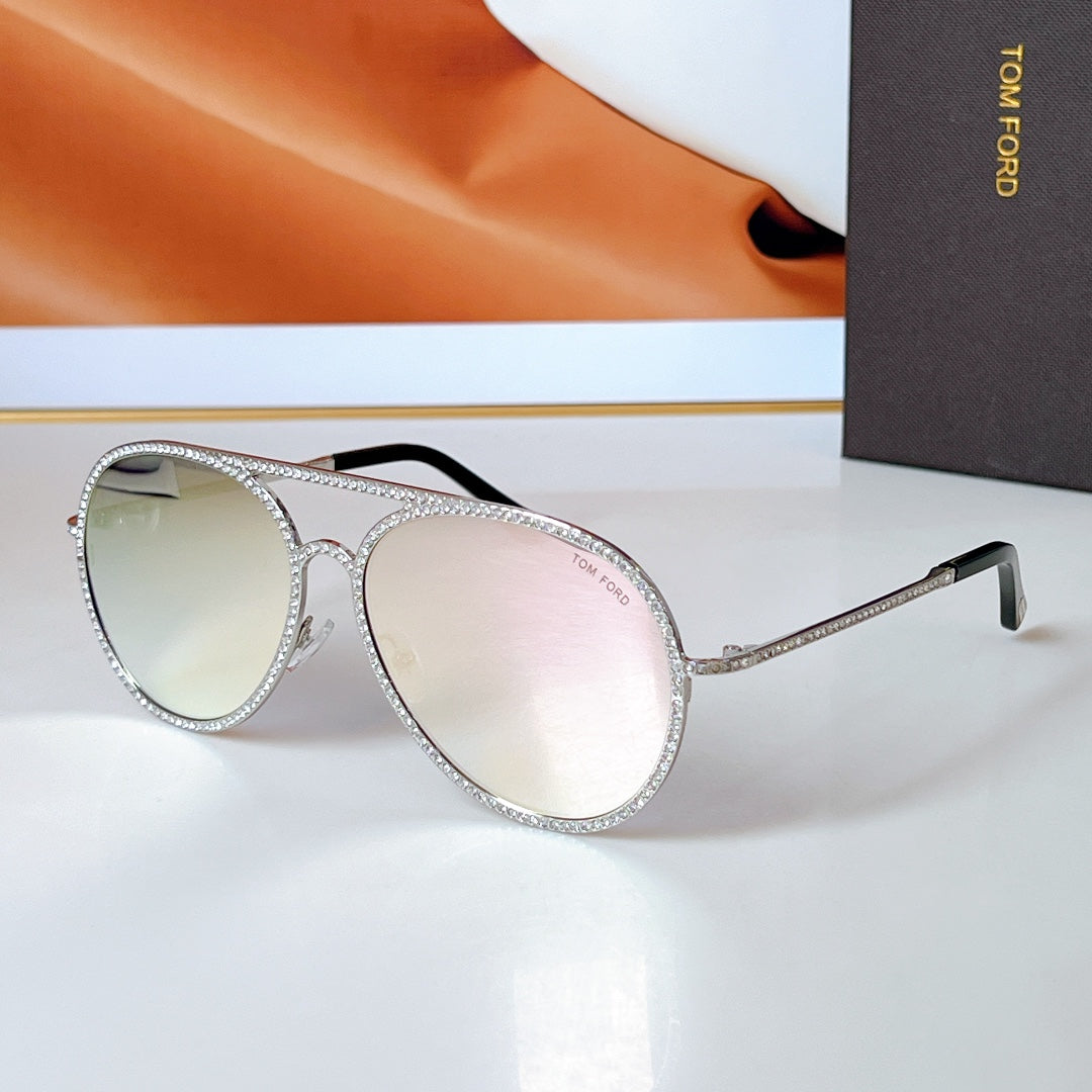 TOM FORD FT0728 Stylish Sunglasses - 59-15-135